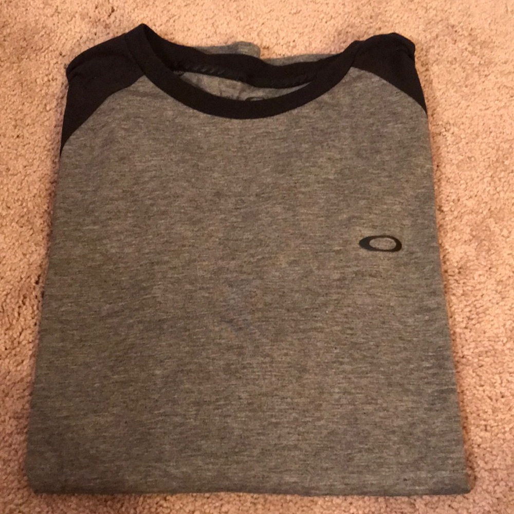 Oakley Black and Gray Long Sleeve Tees Casual Comfort